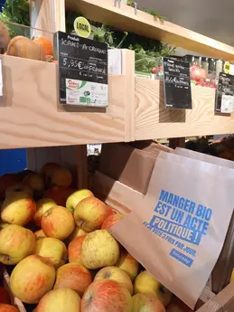 706-biocoop-montpellier-clemenceau-bio-magasin-fruit-pomme-locale.webp